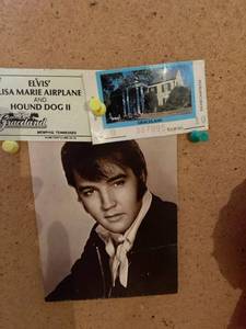 lot 3048 image: Elvis memorabilia