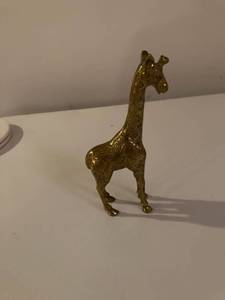 lot 3057 image: 7 12 inch brass giraffe