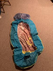lot 3066 image: 62 inch blowup pool float