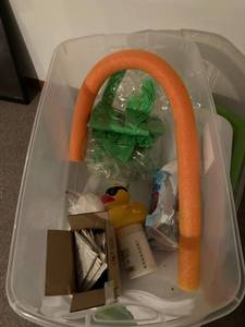 lot 3069 image: Miscellaneous pool items