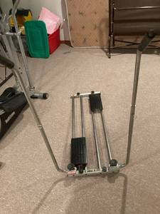 lot 3100 image: Ski��n trim exerciser
