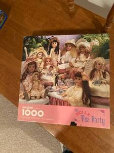 lot 3116 image: 1000 piece the dolls, tea party puzzle bagged