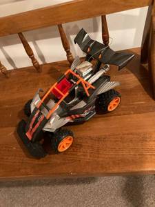 lot 3126 image: 13 12 inch race car only