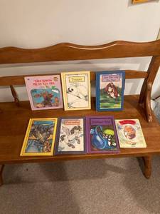 lot 3133 image: back of hardcover children��s books