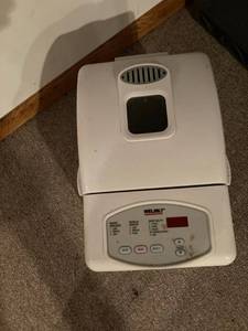 lot 3135 image: WELBILT, the bread machine untested