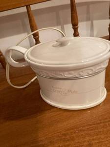 lot 3141 image: 8 12 inch counting handles, crockpot, gravy, mate