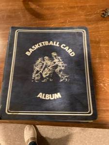 lot 3151 image: Basket, basketball card album