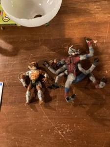 lot 3152 image: 2) miscellaneous monsters toys