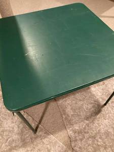 lot 3207 image: 33 14 folding card table