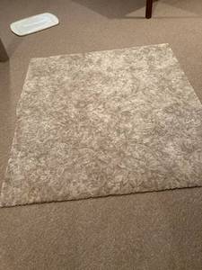 lot 3209 image: 60 x 67 not quite square carpet piece