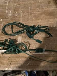 lot 3235 image: 2) Extension cords green