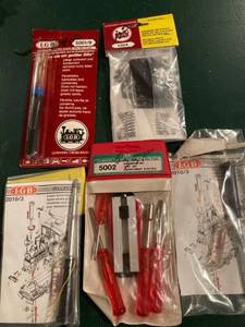 lot 3250 image: miscellaneous tools for looks like electric trains