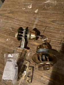 lot 3255 image: 2) door locks 1 no key
