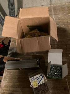lot 3257 image: Miscellaneous nails & box of screws