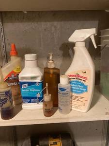 lot 3293 image: Miscellaneous liquids