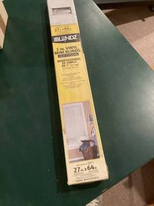 lot 3316 image: 27 x 64 vinyl blinds