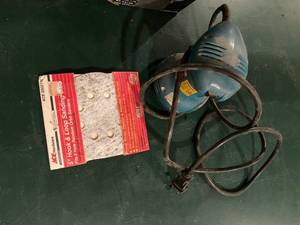lot 3327 image: Makita, random orbit, sander untested