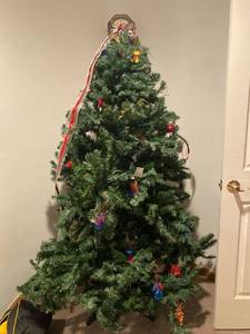 lot 4035 image: christmas tree