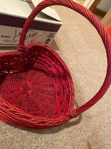 lot 4048 image: red heart shaped basket