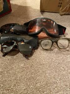 lot 4056 image: eye wear