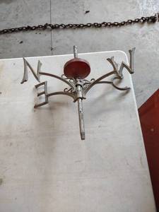 lot 1177 image: windmill directions topper