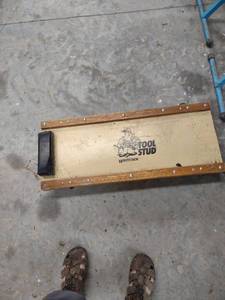 lot 1197 image: Whiteside tool stud creeper