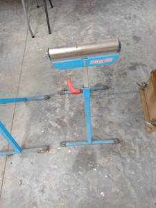 lot 1198 image: channel lock roller