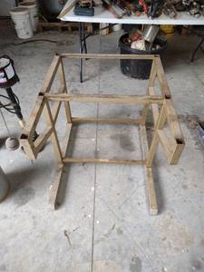 lot 1204 image: 29x33x28 table frame metal