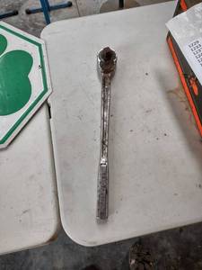lot 1229 image: 34 in ratchet Craftsman