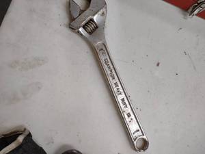 lot 1235 image: 18 inch champion crescent wrench