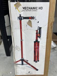 lot 27860 image: Pro Mechanic HD Bike Repair Stand