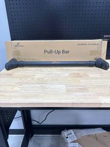 lot 27876 image: Pull-Up Bar