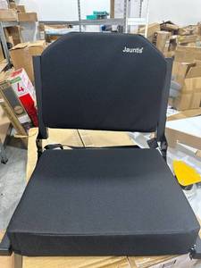 lot 27927 image: Stadium Seats - 2