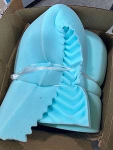 lot 27954 image: Foam Mattress Topper