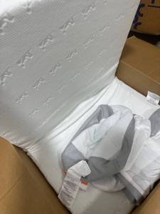 lot 27959 image: Crib Mattress