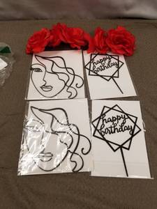 lot 24117 image: LOT OF ITEMS FOR CAKE TOPPERS