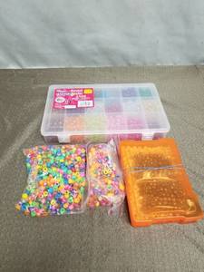 lot 23438 image: LOT OF RANDOM BEADS
