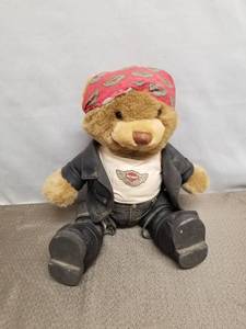 lot 23443 image: VTG 2002 HARLEY-DAVIDSON OPEN ROAD TOUR PLUSH BIKER BEAR WITH CLOTHES 16.5