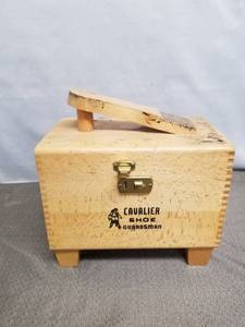 lot 23448 image: Vintage Hand Crafted Dovetailed Cavalier Shoe Shine Box