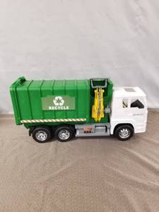 lot 23460 image: Recycling Truck with Lights and Sounds 20 long 10 Tall With Driver