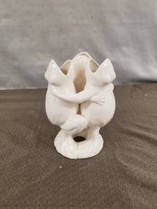 lot 23462 image: Vintage Ceramic White Cream Three Frogs Dancing Hugging Vase