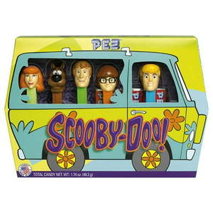 lot 23509 image: PEZ Scooby-Doo Candy and Dispenser Gift Set, 11 pc