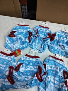 lot 5661 image: Pet Pajamas. Reindeer Pajamas Size M-14Inch  35.56Cm 6-Pack