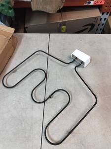 lot 7851 image: GE Appliances Oven Heating Element