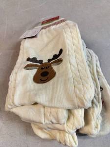 lot 9873 image: Christmas Dog Sweater Size M 6 Pack