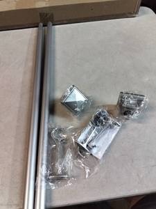 lot 9874 image: Adjustable Curtain Rods 27in