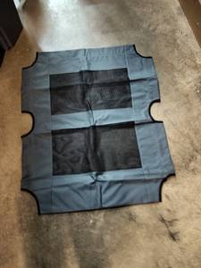 lot 9911 image: Raised Dog Bed 36in X 30in