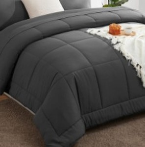 lot 7886 image: CozyLux Comforter Queen Size