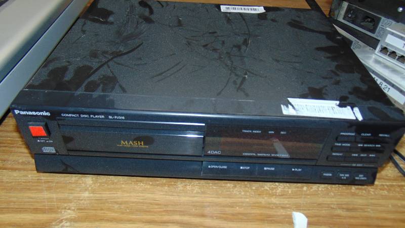 lot 550 image: Panasonic CD player