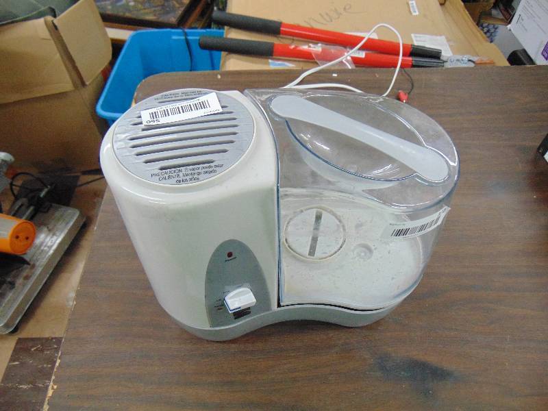 lot 560 image: misthumidifier